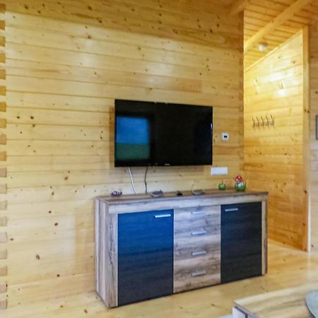 Lovely Home In Merzalben With Wifi Bagian luar foto